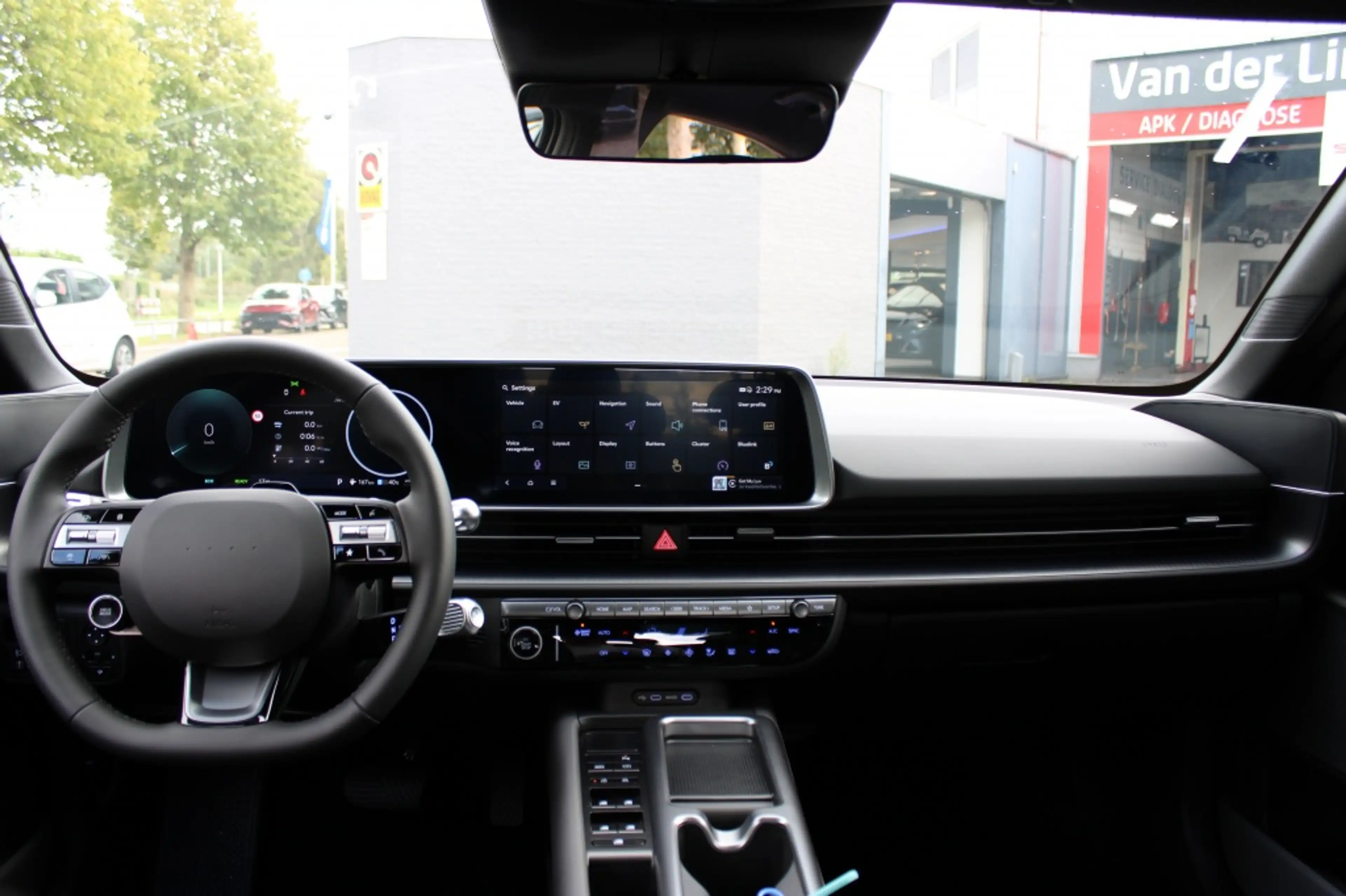 Hyundai IONIQ 6 Pure Edition 63 kWh RWD — photo 11