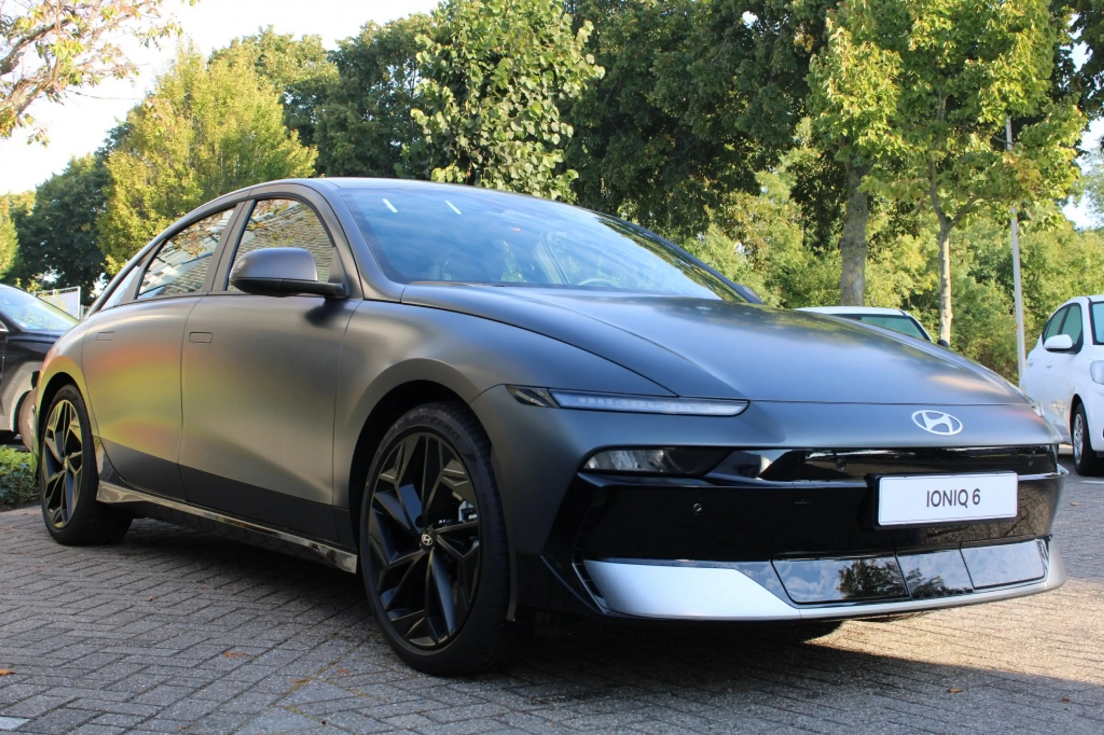 Hyundai IONIQ 6 Pure Edition 63 kWh RWD — photo 2