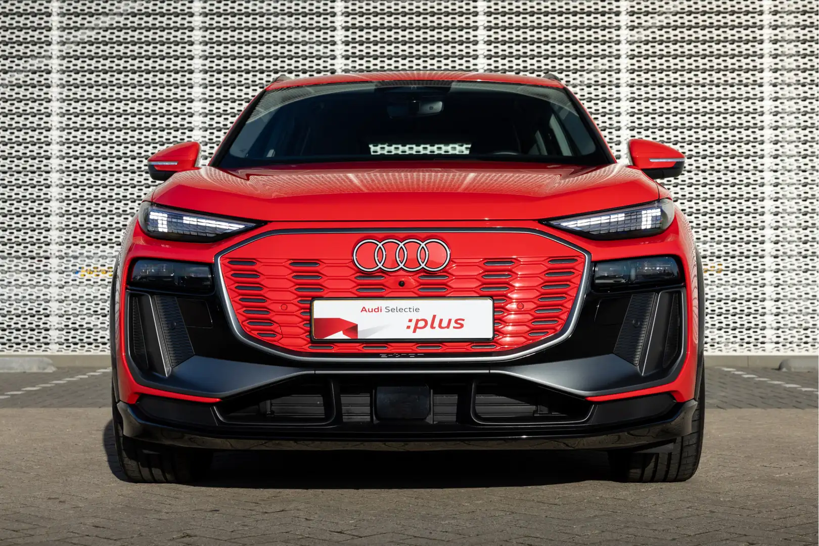 Audi Q6 e-tron Advanced edition 100 kWh 388PK | Mmi experience pr Rouge - 2
