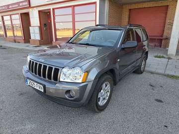 3.0CRD Laredo Aut.