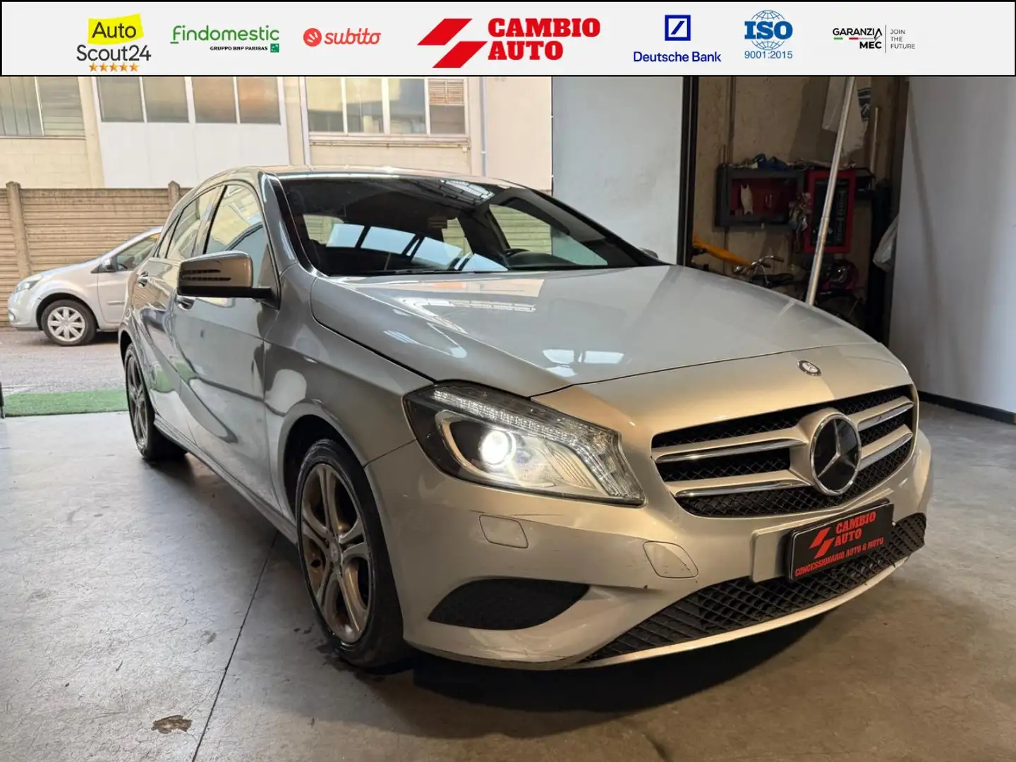 Mercedes-Benz A 180 Classe A - W176 cdi (be) Premium auto Gris - 1