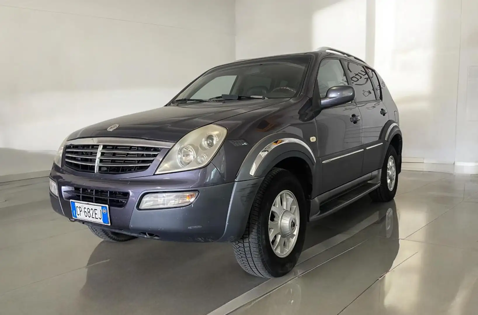 SsangYong Rexton 2.7 XDi cat Plus Grigio - 2