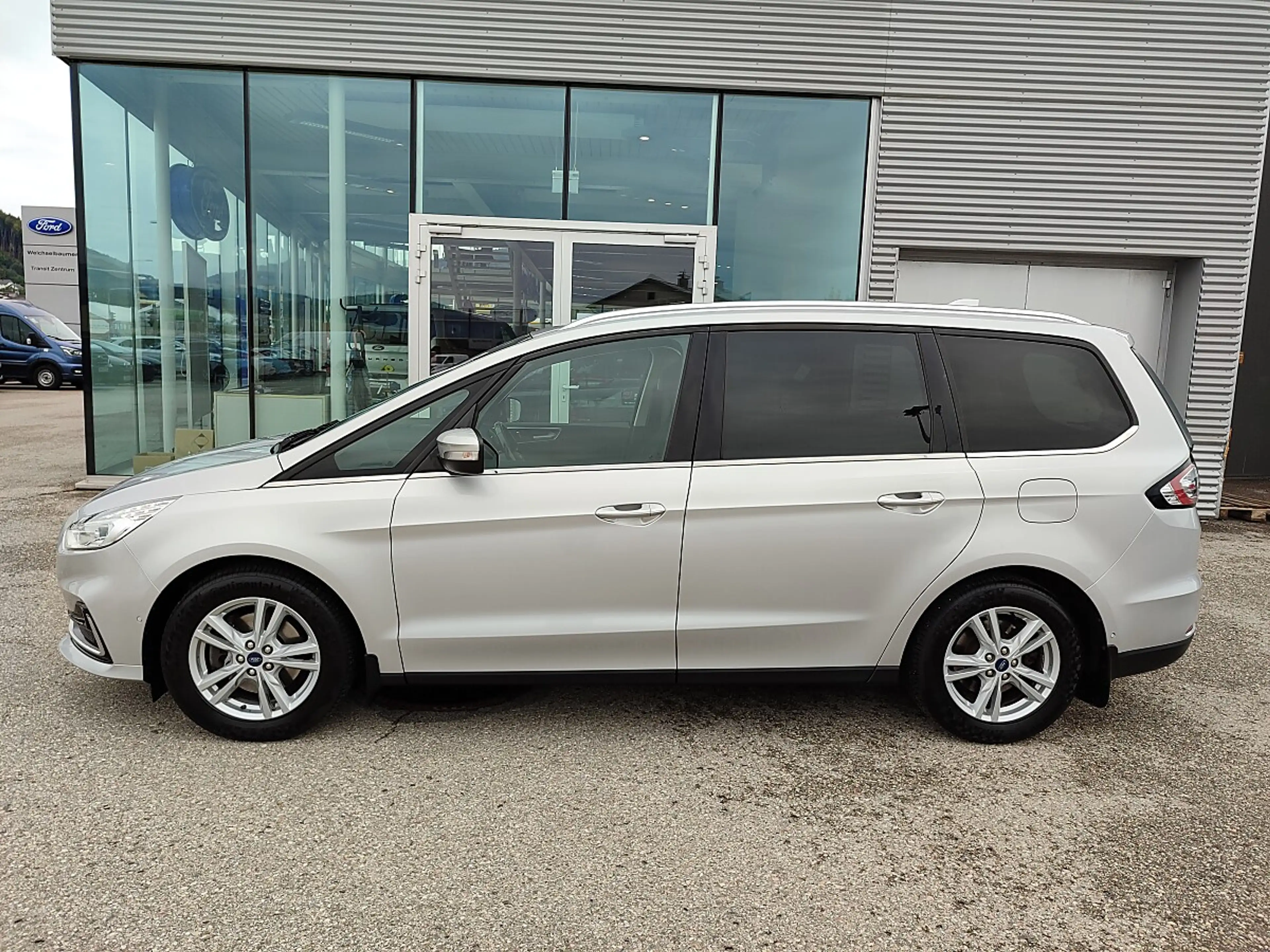 Ford Galaxy 2.0 EcoBlue — photo 2