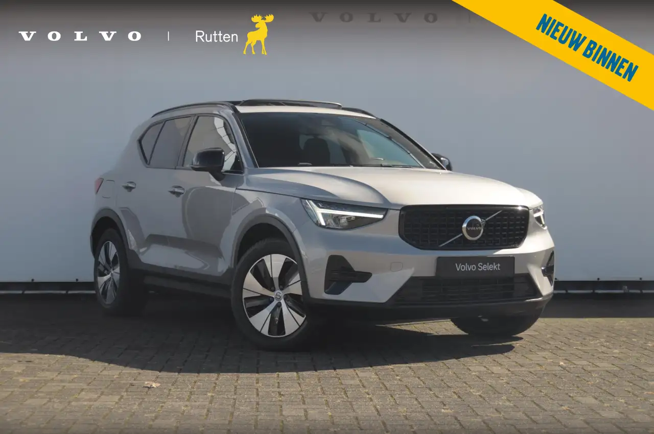 Volvo XC40 T4 211PK Plug-in hybrid Plus Dark / Panoramadak /