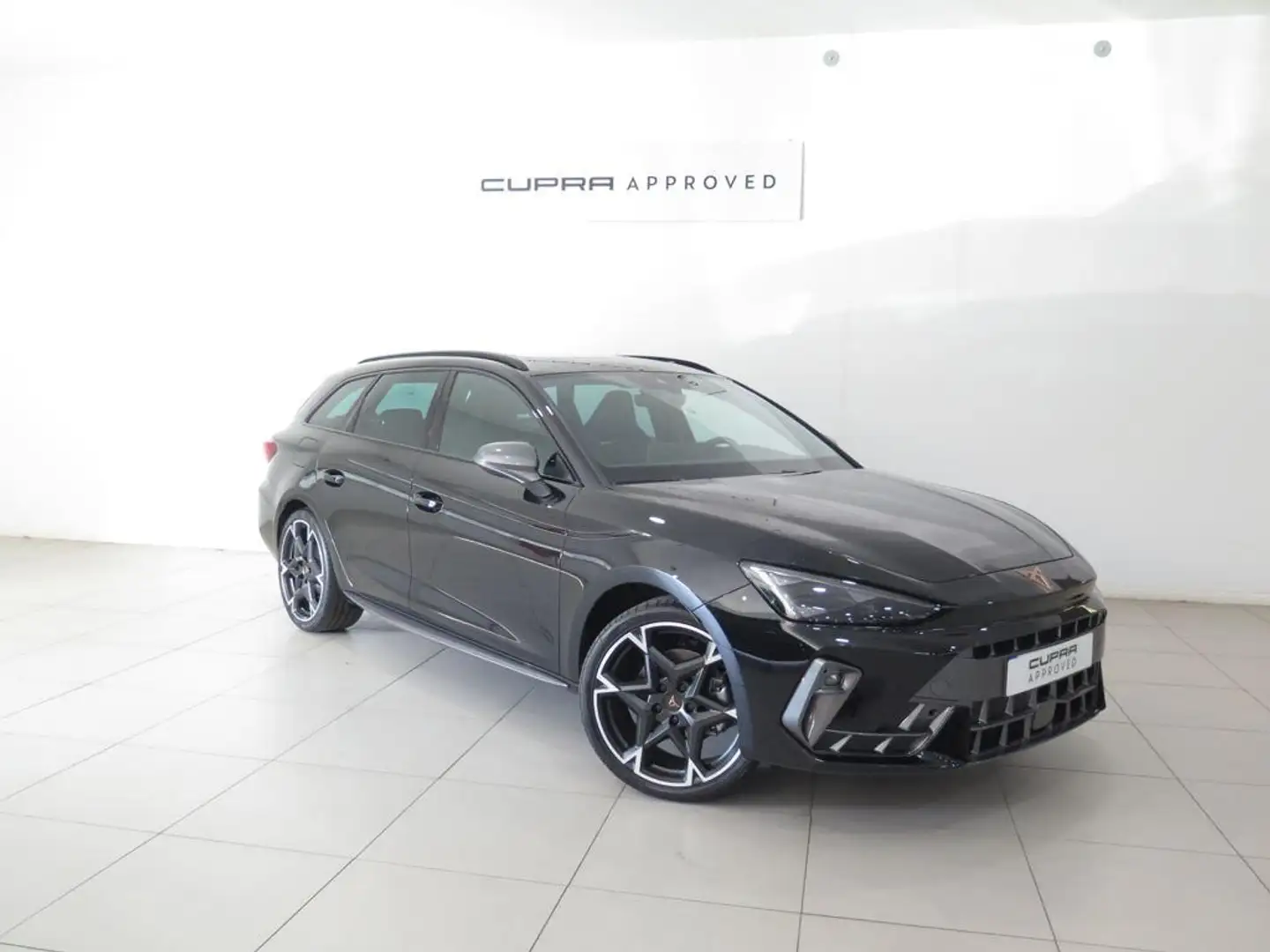 CUPRA Leon Sportstourer 1.5 eTSI 110 DSG Noir - 1