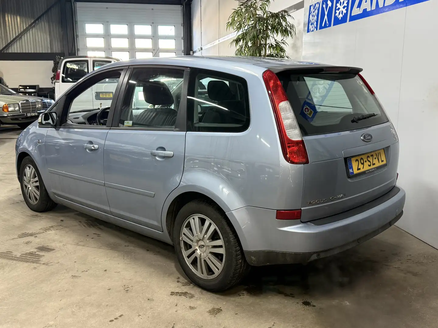 Ford Focus C-Max 1.8-16V Ghia // Autom. // Ecc // Cruise Blau - 2