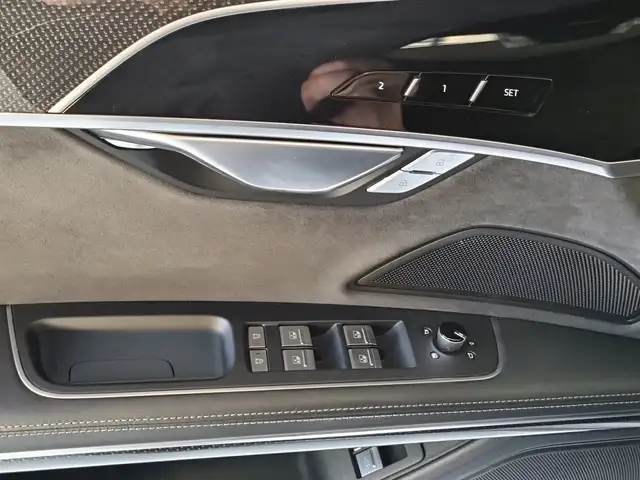Audi A8 60 TFSI e quattro Lang Ansicht 17