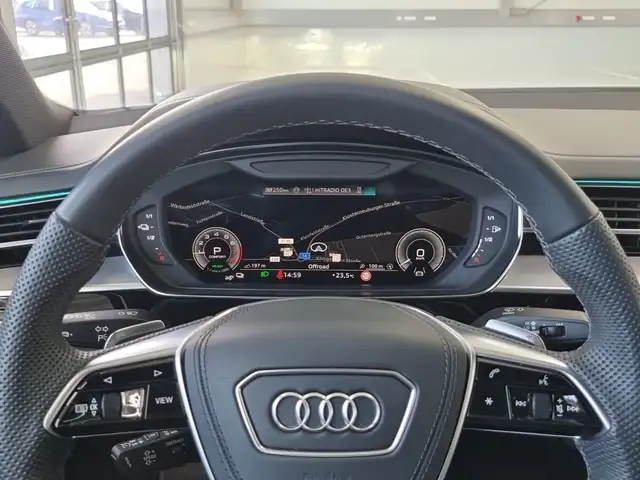 Audi A8 60 TFSI e quattro Lang Ansicht 9
