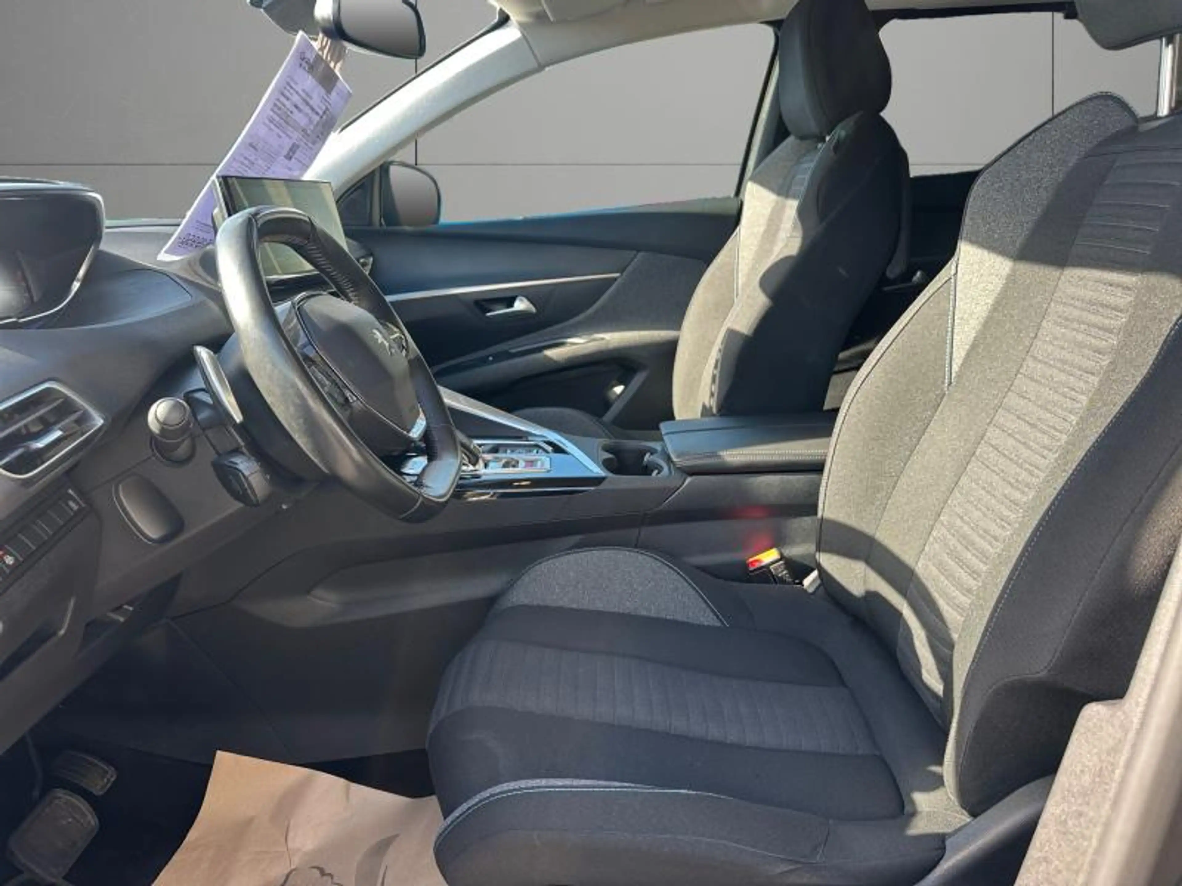Peugeot 5008 1.5 HDi 131cv Automatique 7pl Gris 03/23 81731km — photo 10