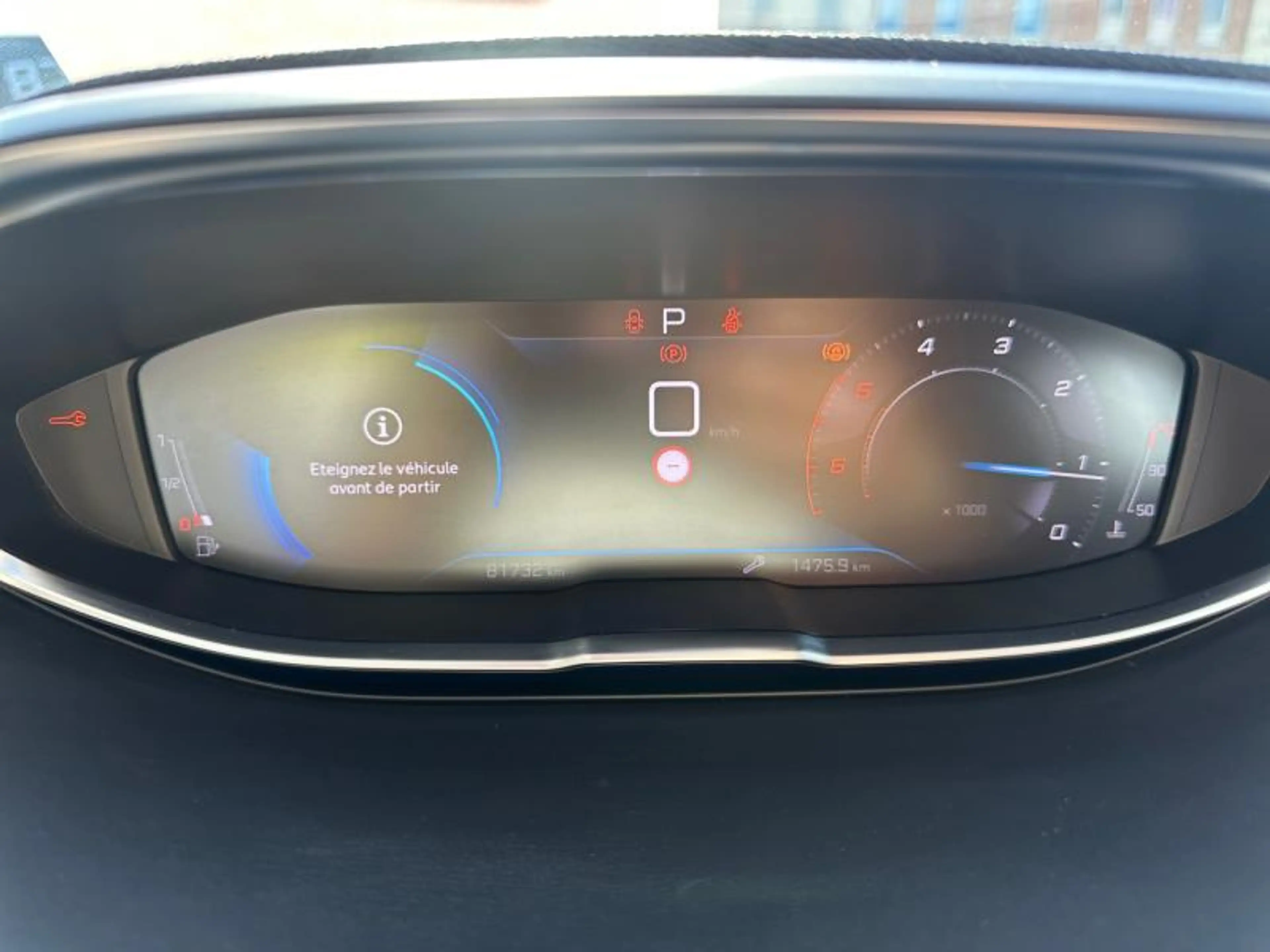 Peugeot 5008 1.5 HDi 131cv Automatique 7pl Gris 03/23 81731km — photo 14