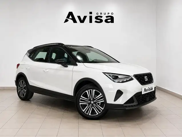 Seat Arona main image