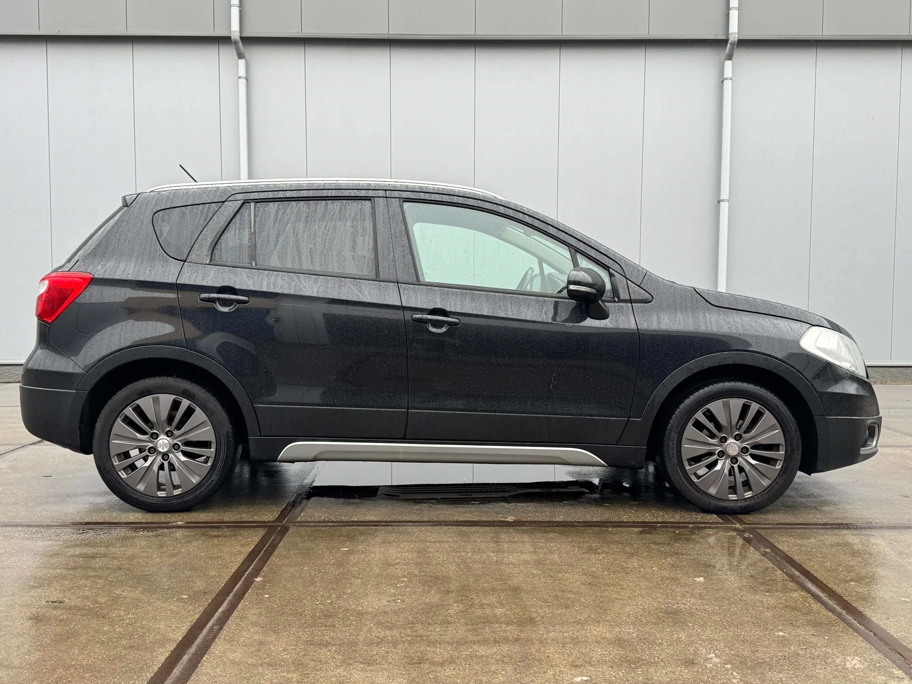 Suzuki SX4 S-Cross 1.6 DDiS Exclusive — photo 5