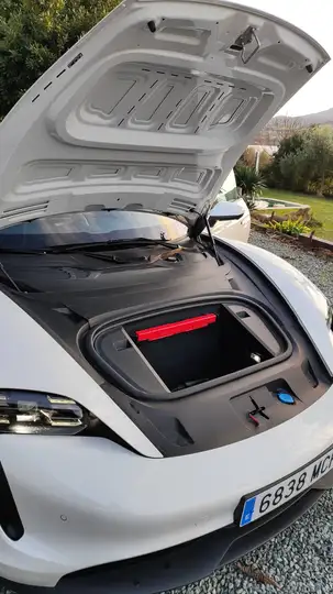 Porsche Taycan 2022, foto 9