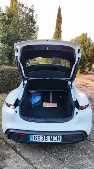 Porsche Taycan 2022, foto 10