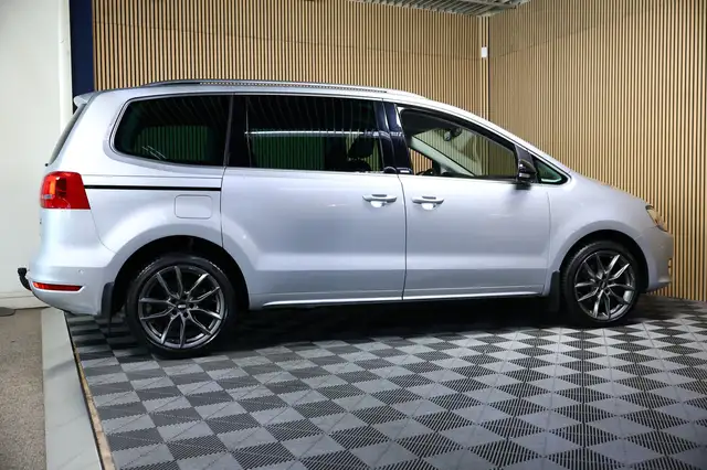 Volkswagen Sharan view 6