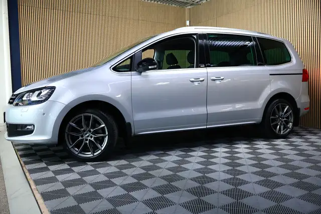 Volkswagen Sharan view 10