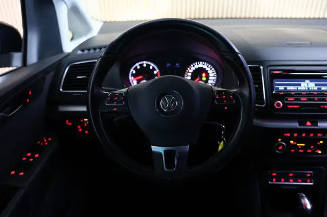 Volkswagen Sharan view 13