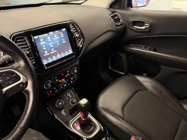 Jeep Compass view 6