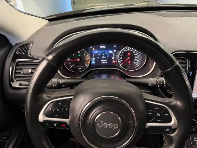 Jeep Compass view 5