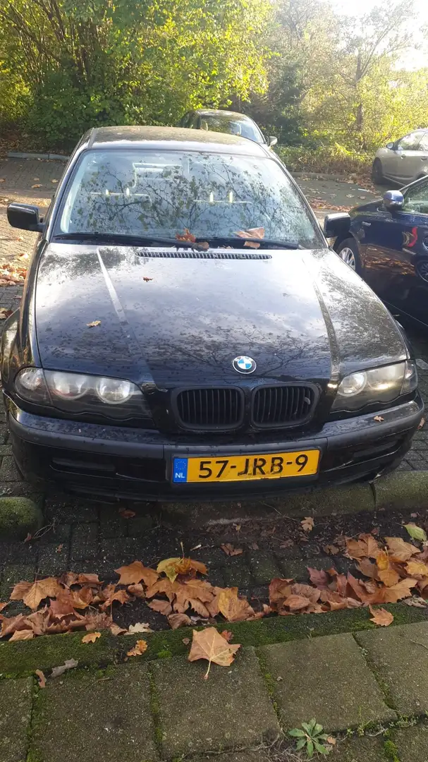 BMW 330 316i Zwart - 2