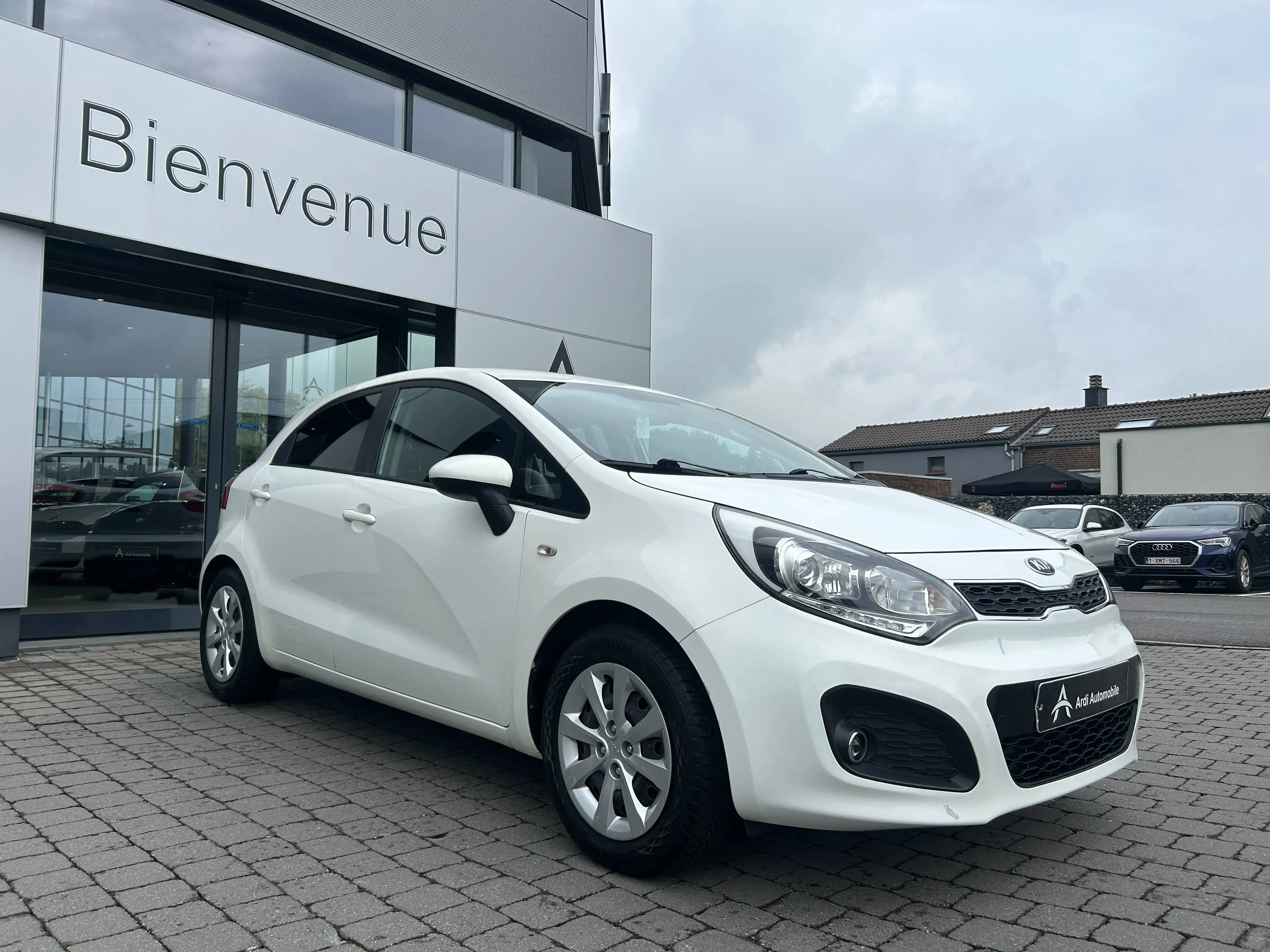 Kia Rio 1.2i *GARANTIE 12 MOIS*BLUETOOTH*AIRCO*CRUISE* — photo 3
