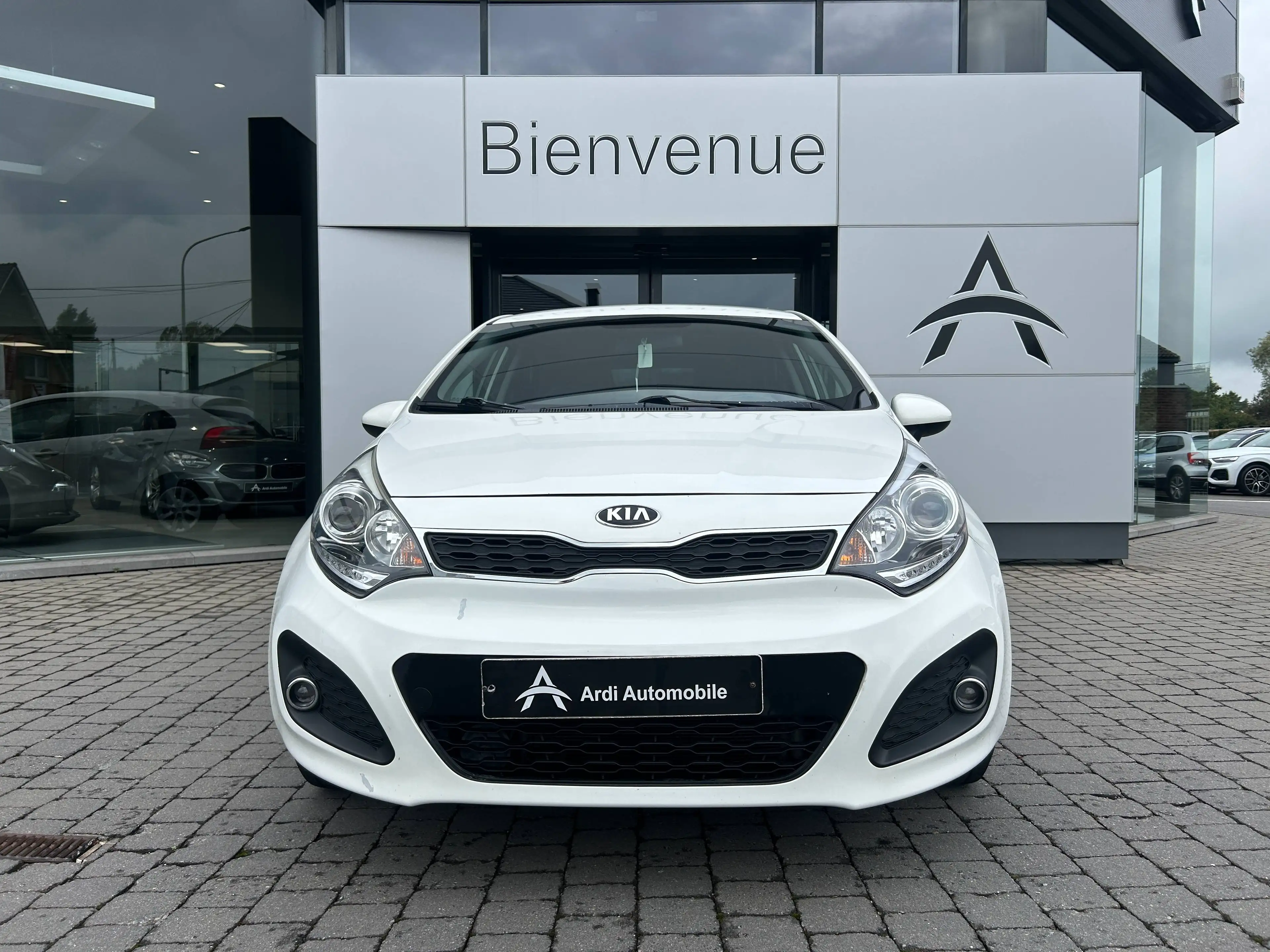 Kia Rio 1.2i *GARANTIE 12 MOIS*BLUETOOTH*AIRCO*CRUISE* — photo 2