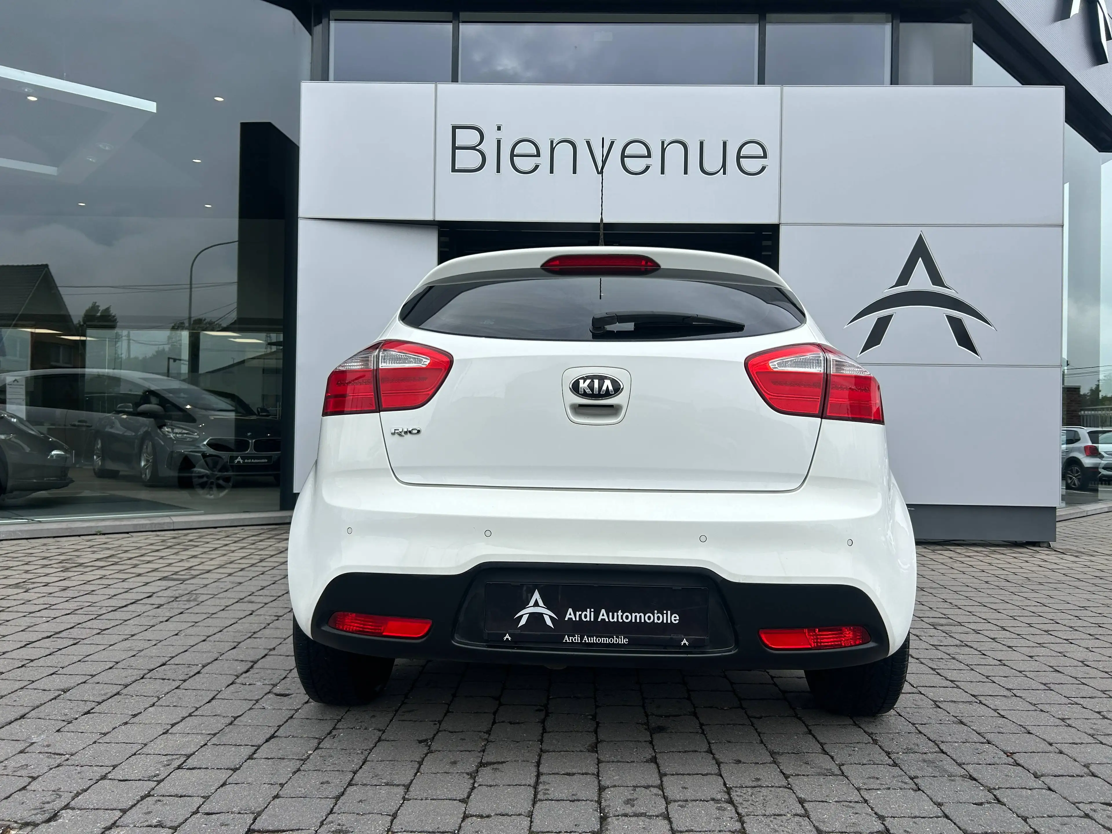Kia Rio 1.2i *GARANTIE 12 MOIS*BLUETOOTH*AIRCO*CRUISE* — photo 5