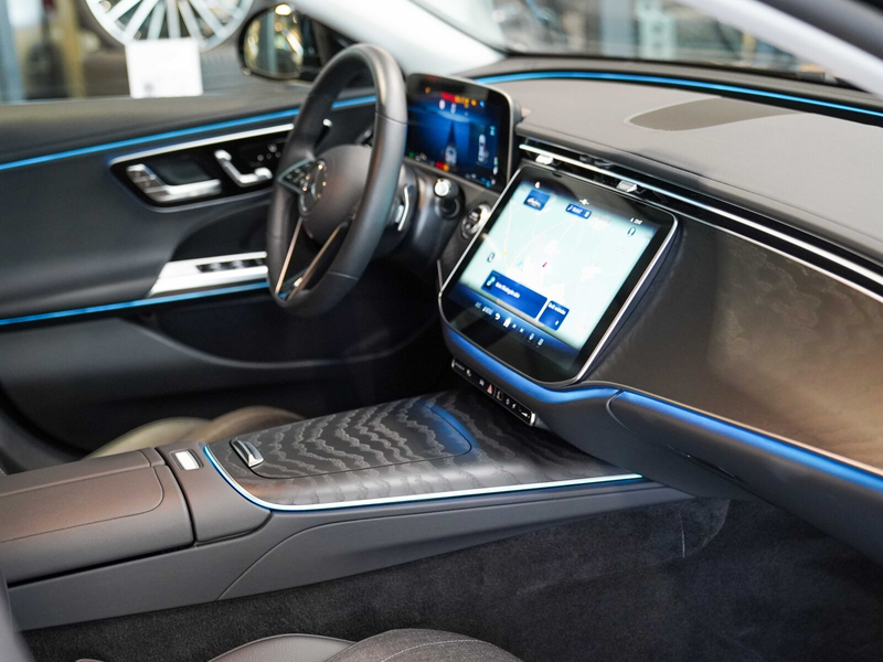 Mercedes-Benz E 200 E 200 AVANTGARDE 360° DIGITAL LIGHT Memory DAB — photo 11