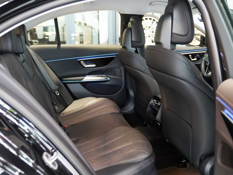 Mercedes-Benz E 200 E 200 AVANTGARDE 360° DIGITAL LIGHT Memory DAB — photo 13