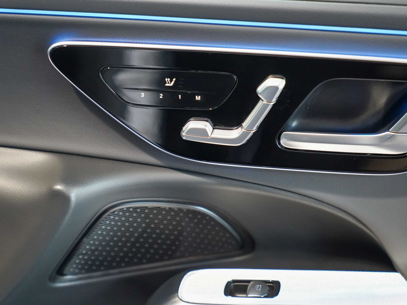 Mercedes-Benz E 200 E 200 AVANTGARDE 360° DIGITAL LIGHT Memory DAB — photo 12