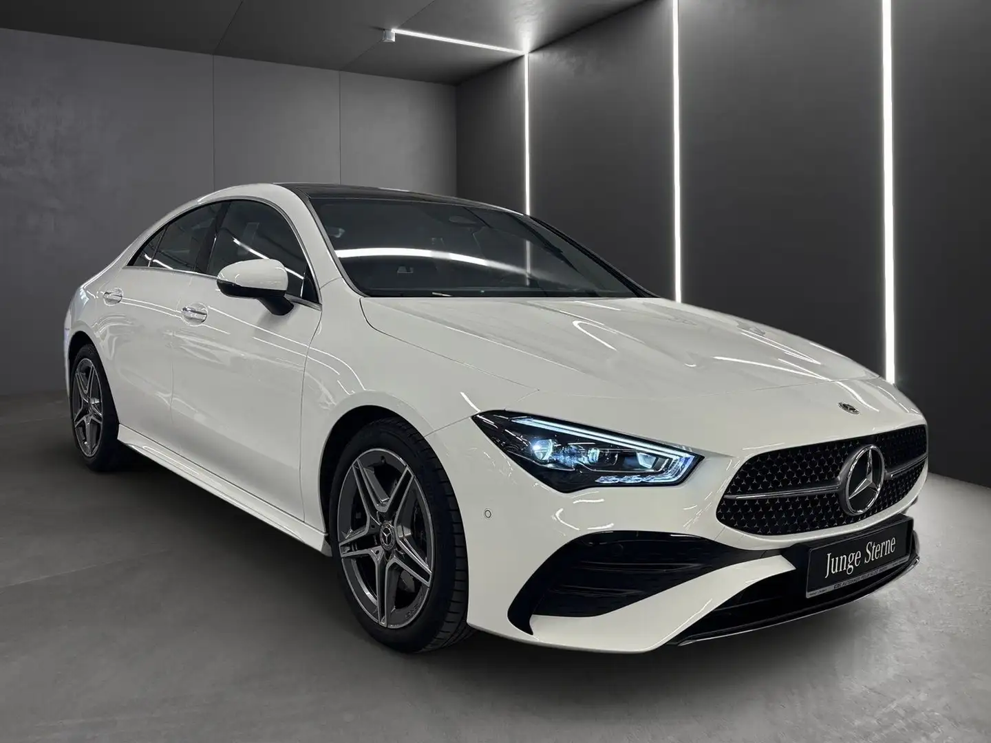 Mercedes-Benz CLA 200 AMG Prem*Pano*Distro*MBeam*Totwi*CarPla* Blanco - 2