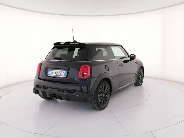 Mini Hatch view 2