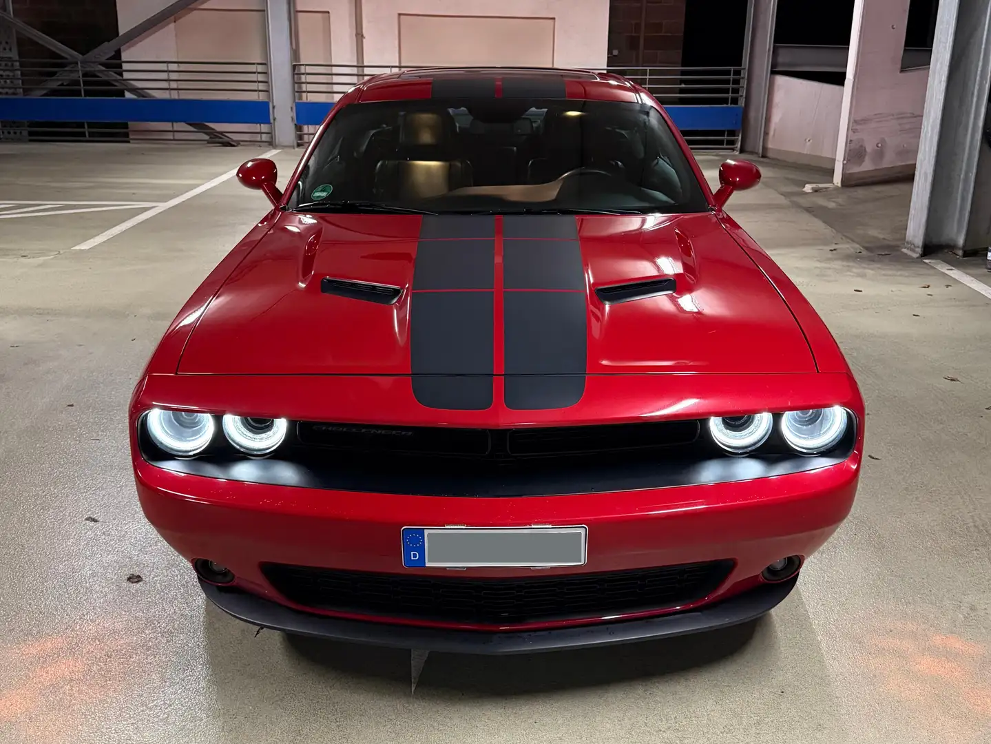 Dodge Challenger Challenger Automatik SXT Plus Rot - 1