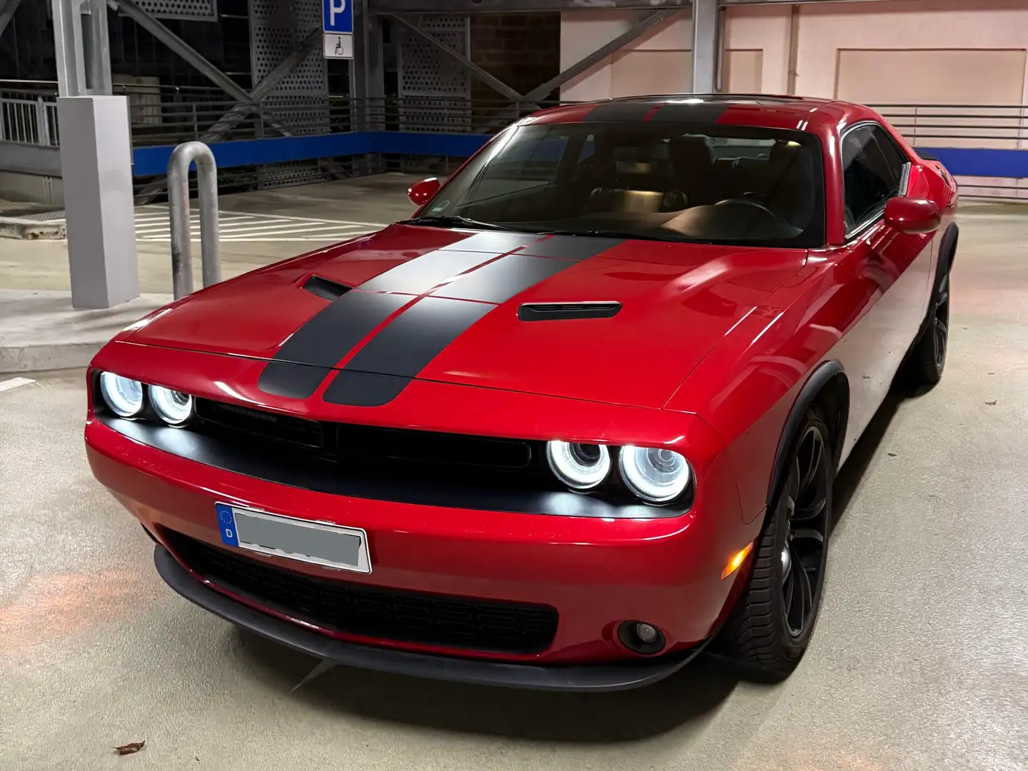 Dodge Challenger Challenger Automatik SXT Plus Rot - 2