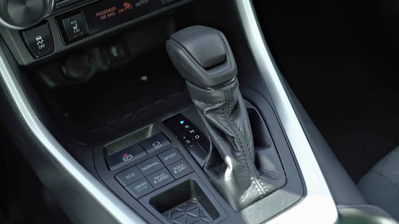 Toyota RAV 4 снимка Toyota RAV 4