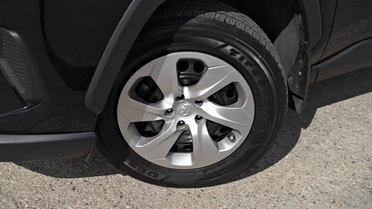 Toyota RAV 4 снимка Toyota RAV 4