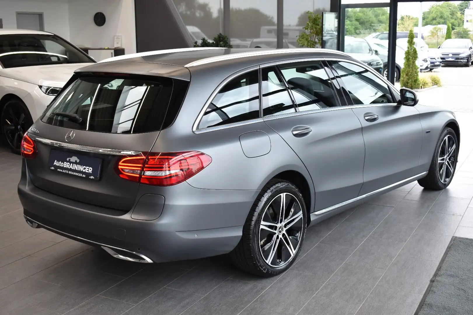 Mercedes-Benz C 300 C300de T 9G-tronic Avantgarde LED~AHK~Navi~RFKam Gris - 2