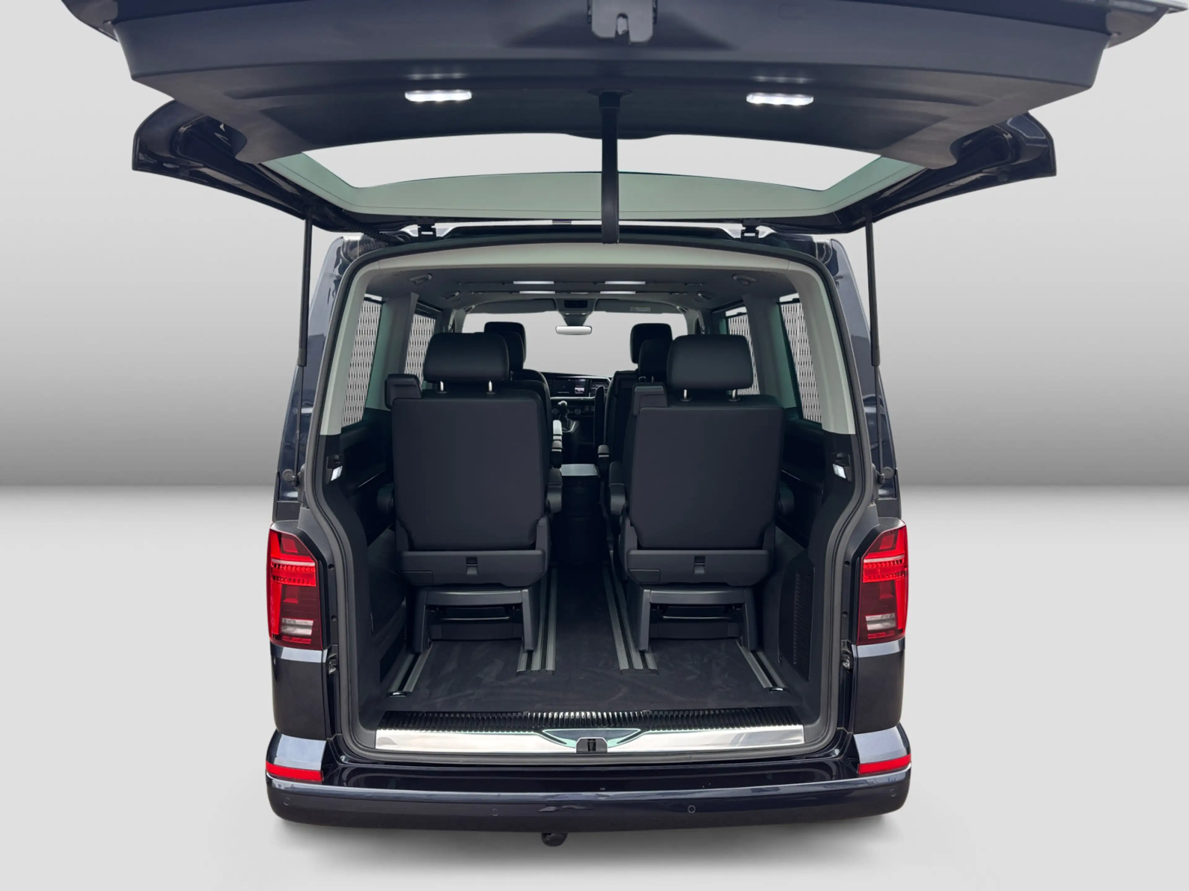 Volkswagen T6.1 Multivan GENERATION SIX 2,0TDI 150KW 4M — photo 12