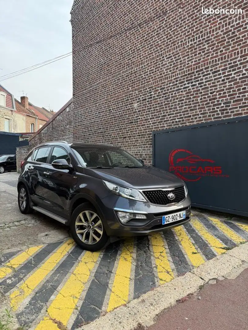 Kia Sportage 2.0 crdi Gris - 1