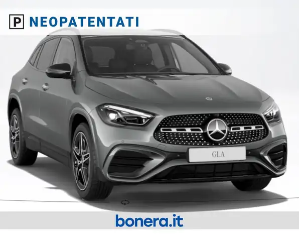 Mercedes-Benz Gla Class view 2