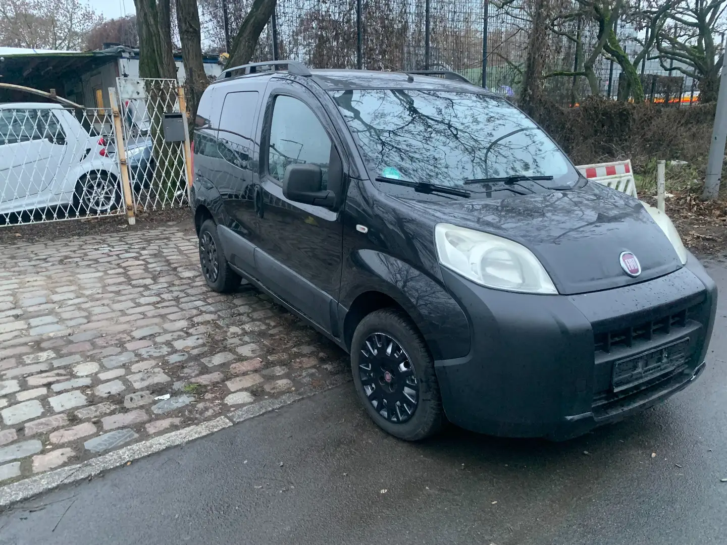 Fiat Fiorino Basis Kasten+ Automatik+ Euro5 1Hand Schwarz - 1