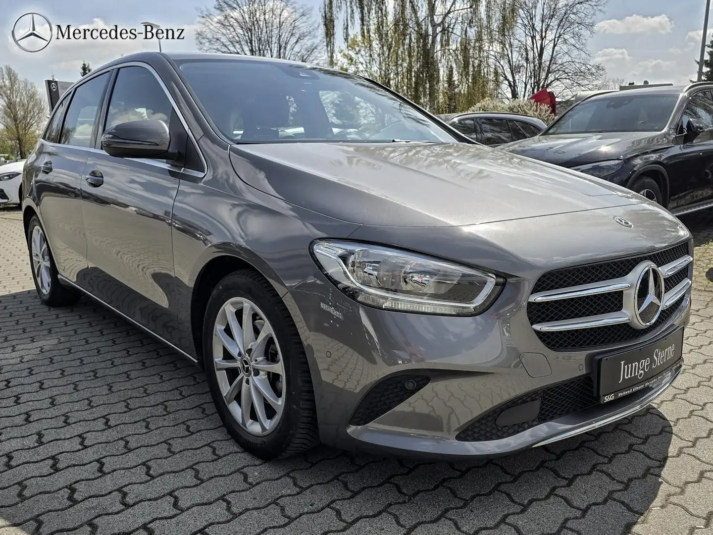 Mercedes-Benz B 180 Progressive Rükam+MBUX+Totwink. Gris - 2
