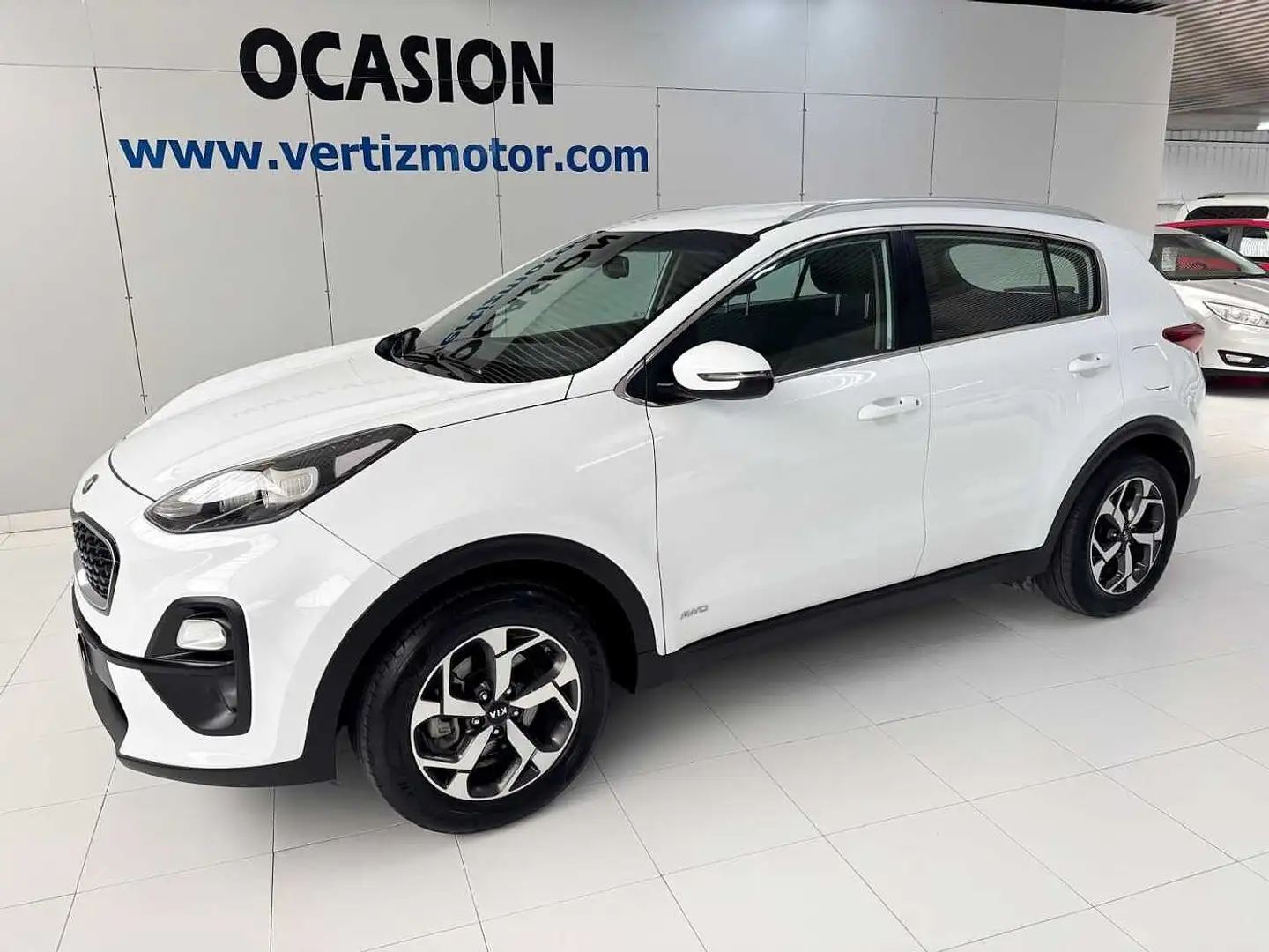 Kia Sportage 1.6 MHEV HIBRIDO 4X4 DIESEL Blanco - 1