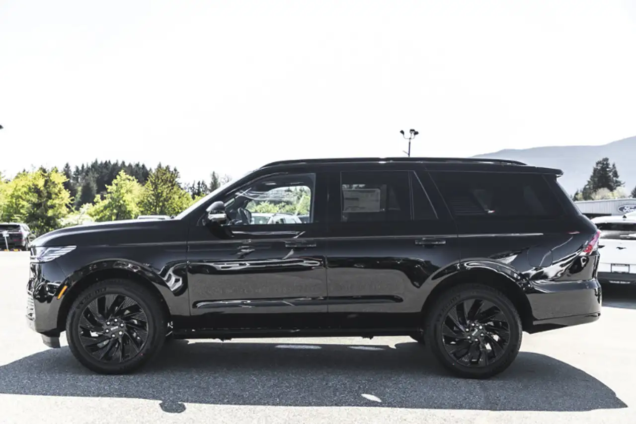 Lincoln Navigator снимка Lincoln Navigator