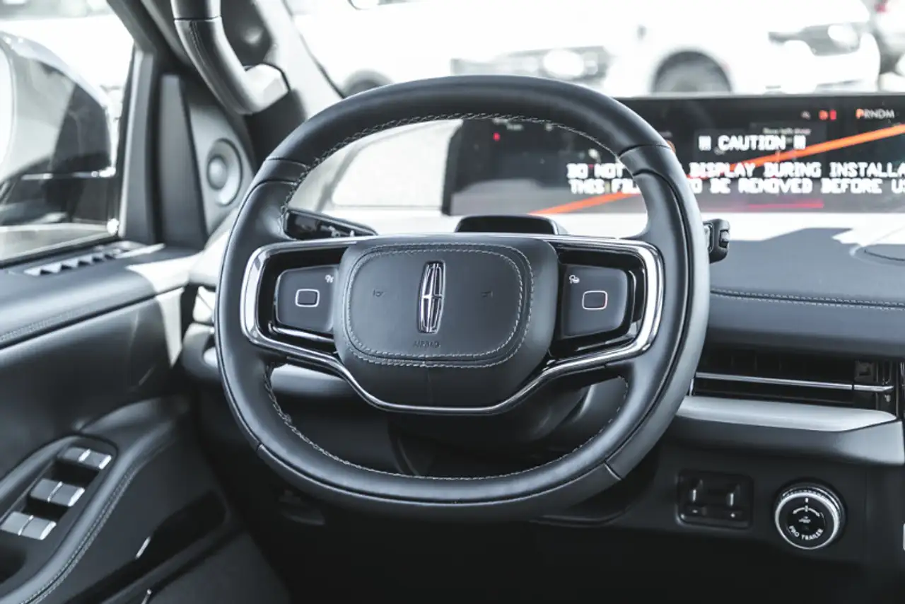 Lincoln Navigator снимка Lincoln Navigator
