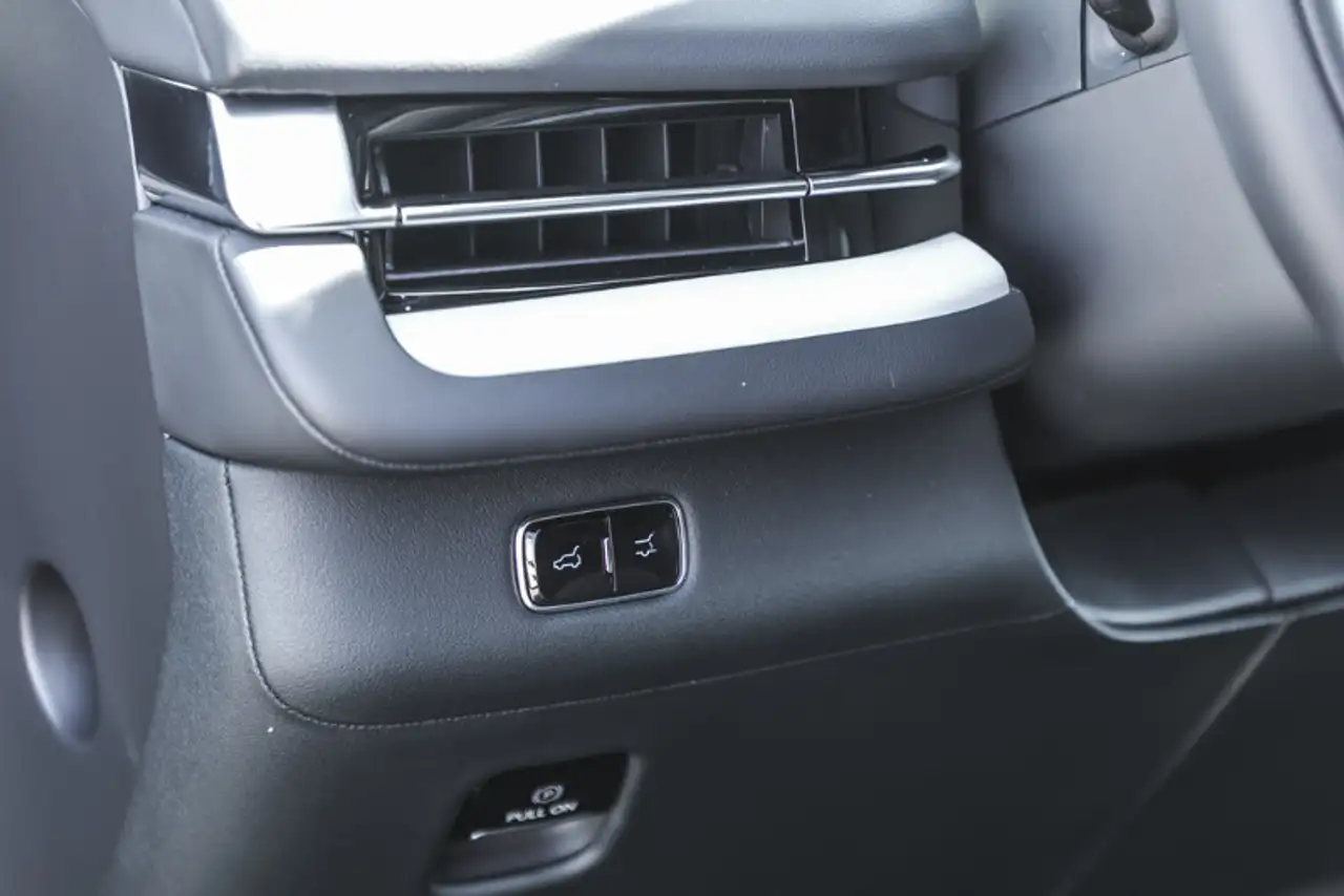 Lincoln Navigator снимка Lincoln Navigator
