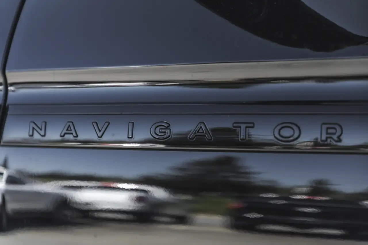 Lincoln Navigator снимка Lincoln Navigator