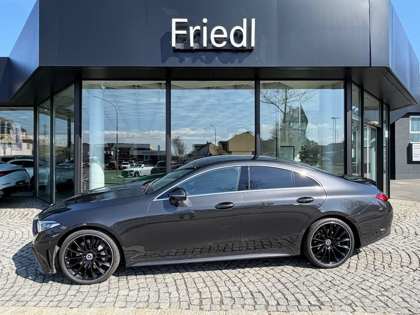 Mercedes-Benz CLS 400 d 4M AMG, Multibeam, 360, Memory, Grau - 1