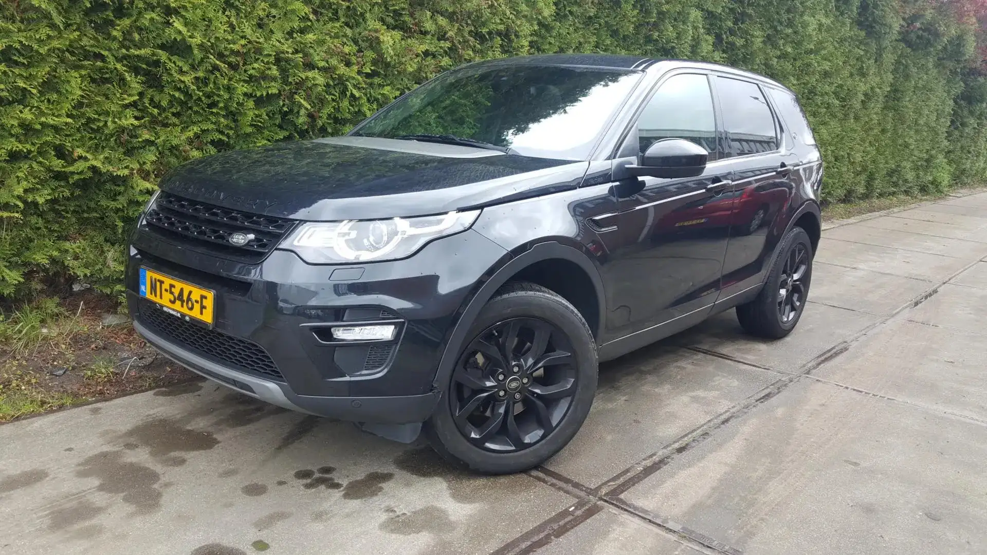 Land Rover Discovery Sport 2.0 TD4 HSE Luxury 7p. Nero - 1