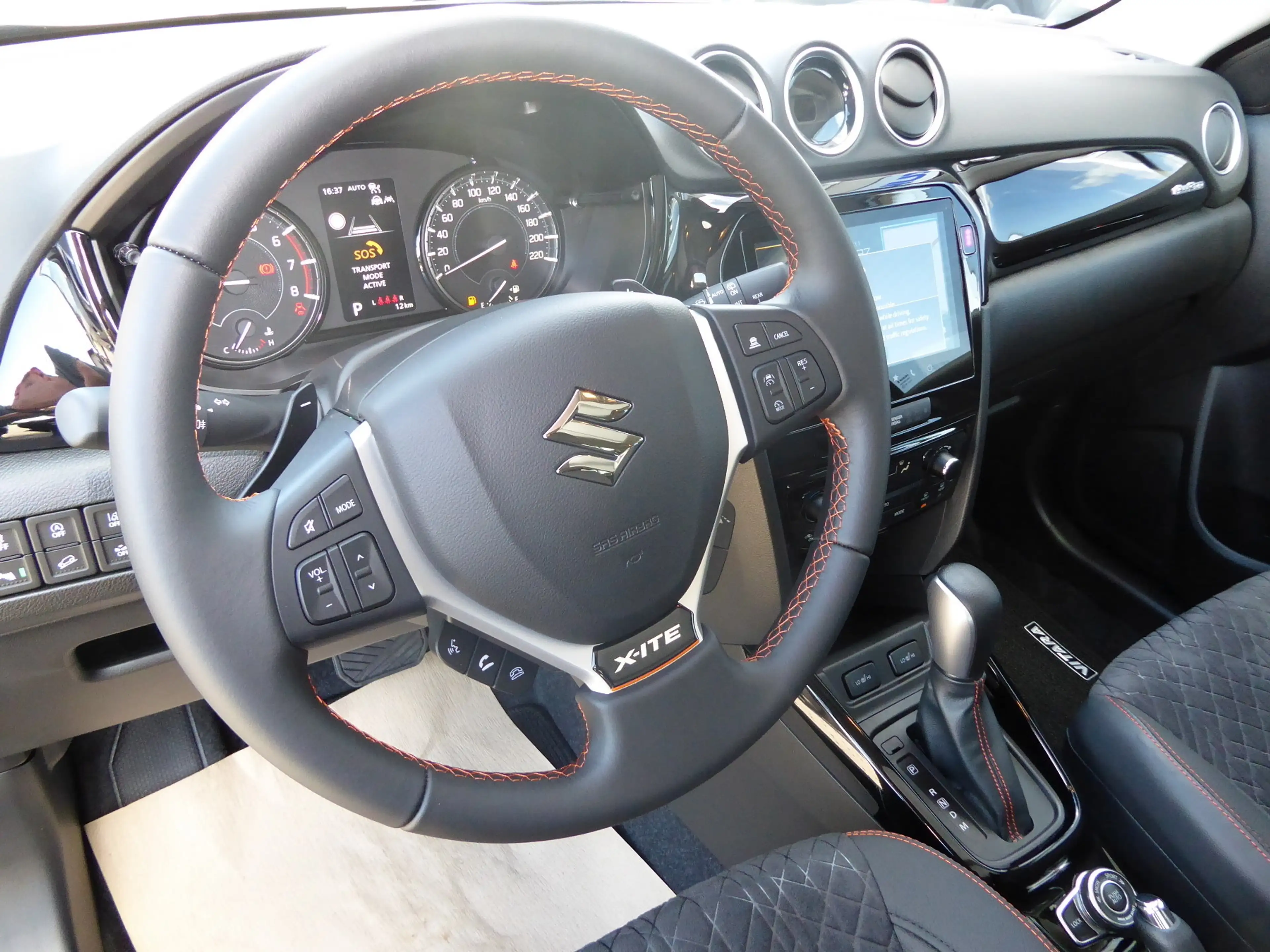 Suzuki Vitara 1.4 Comfort+ X-ITE Allgrip 6AT mit WKR — photo 9